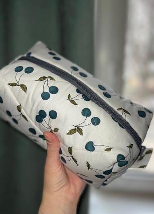 Косметичка ручної роботи