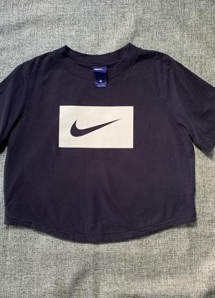 Вкорочена футболка nike