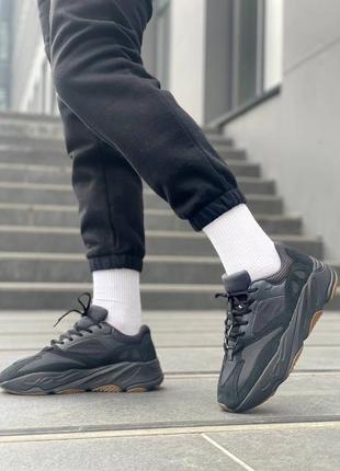 Кроссовки adidas yeezy 700 utility black9 фото