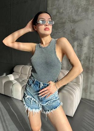 Желающая топовая майка в рубчик