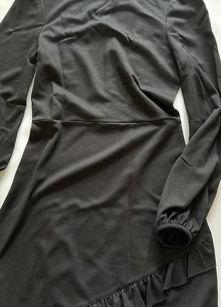 Платье черное