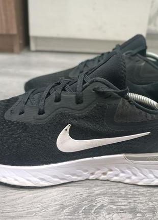Оригінальні кросівки nike react Midnight в гарному стані