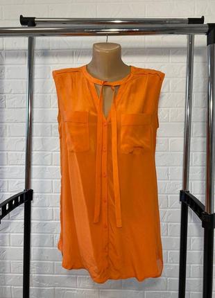 Шовкова,  напівпрозора, яскраво помаранчева блуза, сорочка без рукавів