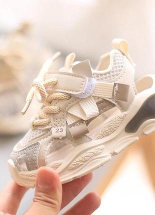 Дитячі літні кросівки