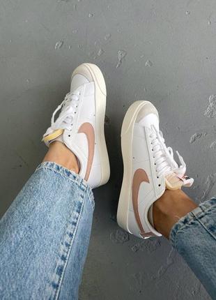 Жіночі кросівки nike blazer low white/pink10 фото