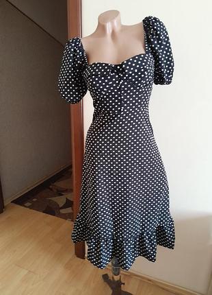 Платье xs boohoo