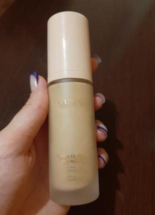 Тональний флюїд від gucci