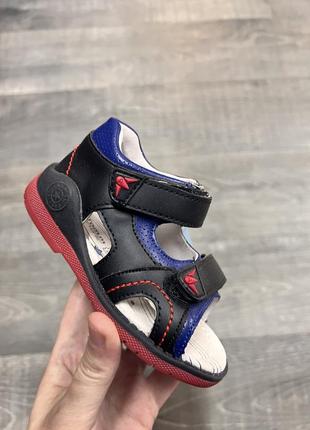 Босоножки для мальчика