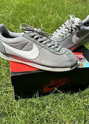 Чоловічі кросівки nike classic cortez nylon waffle trainer md runner