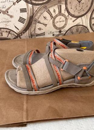Босоніжки сандалі  merrel розмір 38