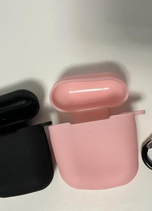 Чехол silicone case с карабином на airpods 1/2