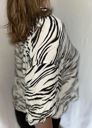 Рубашка в анималистичный принт