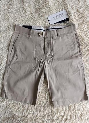 Новые шорты jack & jones, s р, 170р.