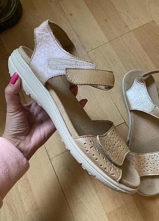 Кожаные сандали босоножки clark’s