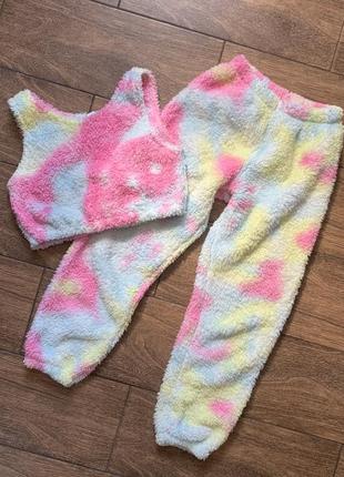 Плюшевий костюм для дівчинки