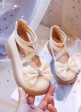 Туфлі для дівчаток в описі дві ціни