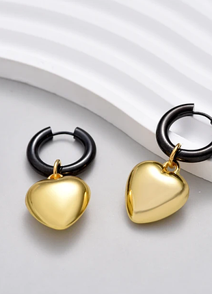 Круглі сережки підвіски серця, золотисте серце, тренд. сталь