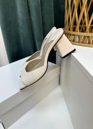 Сабо из итальянской кожи женские бежевые на каблуке