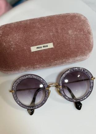 Солнцезащитные очки miu  miu оригинал