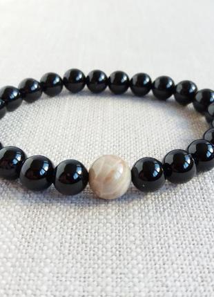 Браслет из черного турмалина и окаменелого коралла петоски d 8мм