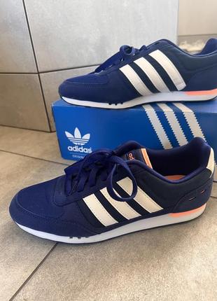Кросівки adidas