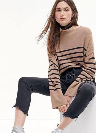 Укороченные джинсы на шнуровке stradivarius