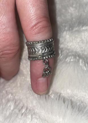 Каблочка с подвеской под серебро