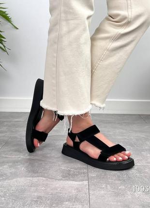 Босоніжки hermi, чорні, натуральна замша