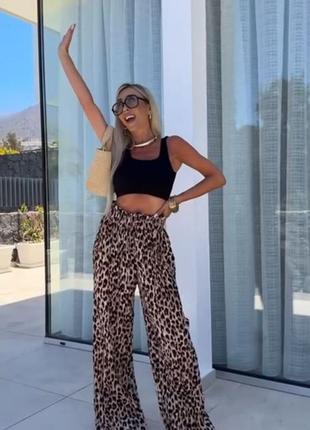 Брюки свободного кроя из натуральной ткани pod-405