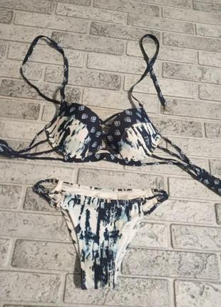 Продам фирменный купальник