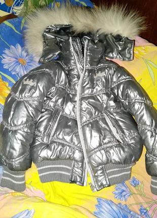 Курточка теплая с капюшоном 
для девочки 4лет 98- 104см