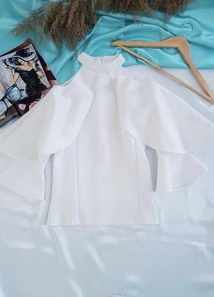 Блуза з відкритими плечима