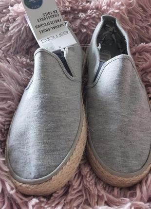 Сліпого кеди есмара 40