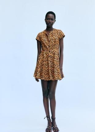Короткое женское расклешенное платье леопард zara