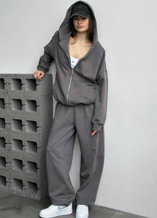 Спортивный костюм2 фото