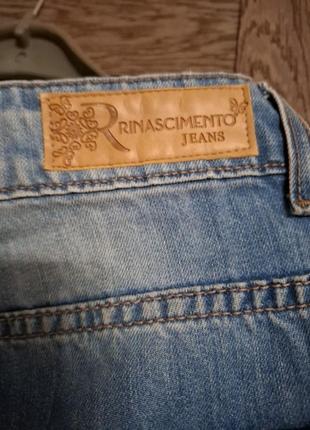 Стильные и яркие джинсы rinascimento
