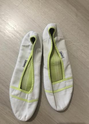 Мокасини