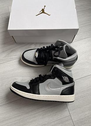 Кроссовки air jordan 1 w mid se black chrome