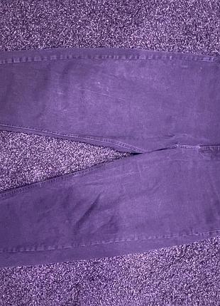 Черные джинсы