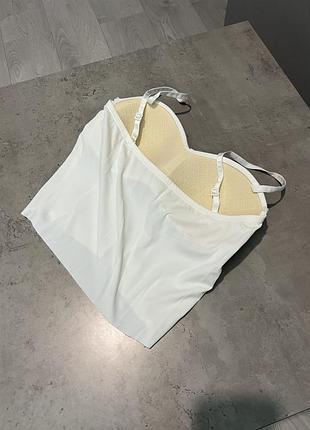 Топ молочный с подкладкой на груди