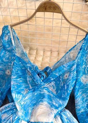 Пишна голуба сукня балон рюші