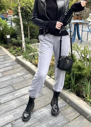 Джогери сірі (lior)