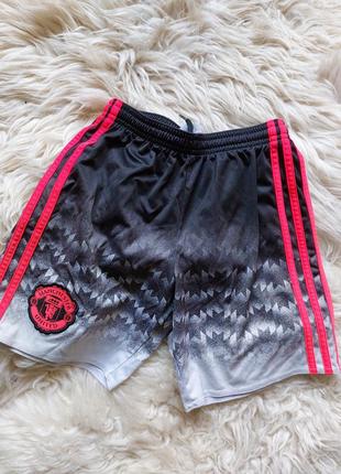 💚❤️💛 суперські футбольні шорти adidas manchester united