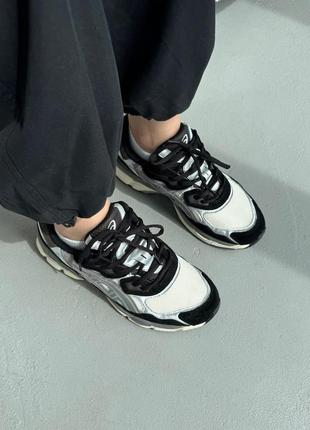 Жіночі кросівки asics gel-nyc beige black brown асікс чорного з бежевим та коричневим кольорів5 фото