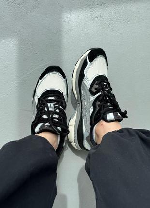 Жіночі кросівки asics gel-nyc beige black brown асікс чорного з бежевим та коричневим кольорів2 фото