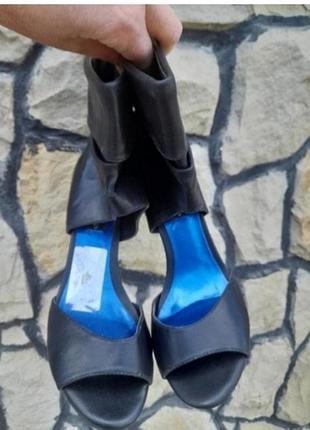 Босоножки, р.38. нюансы