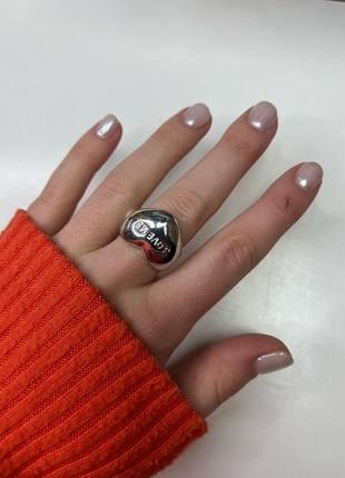 Каблочка сердце love me кольцо объемное серебро золото