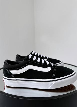 Актуальные классические кеды vans old school