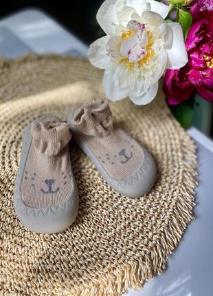 Капці-шкарпетки, тапочки, антіпаси, тапки-носочки, чешки, капці для садочка