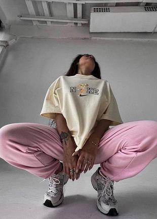 Костюм жіночий